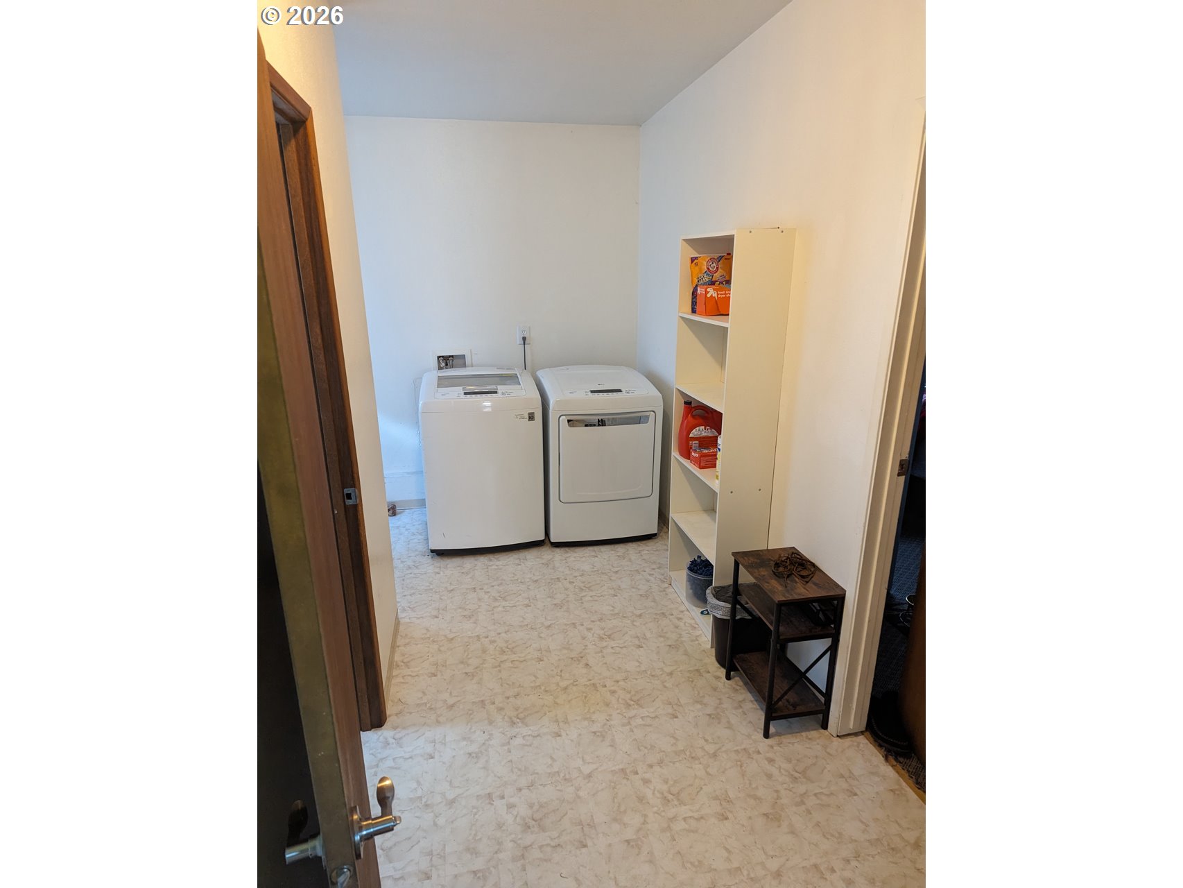 2682 Harris Street Eugene, OR 97405 - Photo 10 of 31