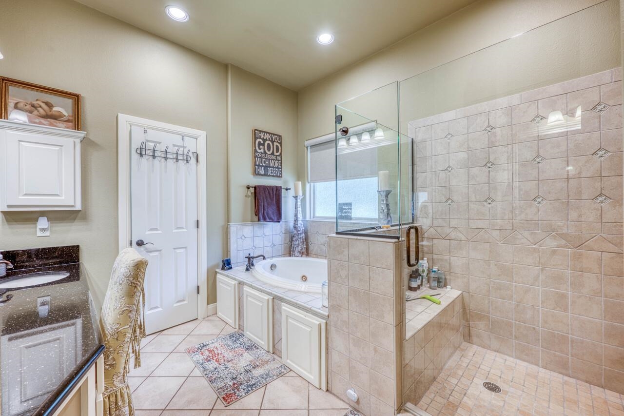 220 River Ranch Road Kingsland, TX 78639 - Photo 10 of 44 Gallery Image 10