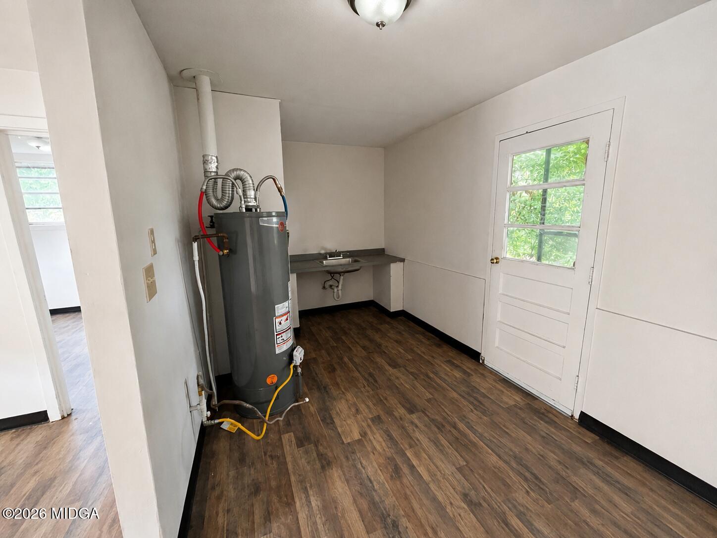 965 Ell Street Macon, GA 31206 - Photo 3 of 7 Unit 1 Kitchen