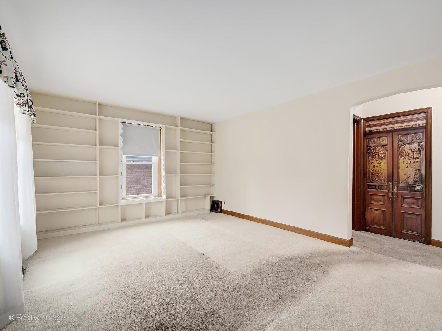 9516 Jackson Avenue Brookfield, IL 60513 - Photo 4 of 15