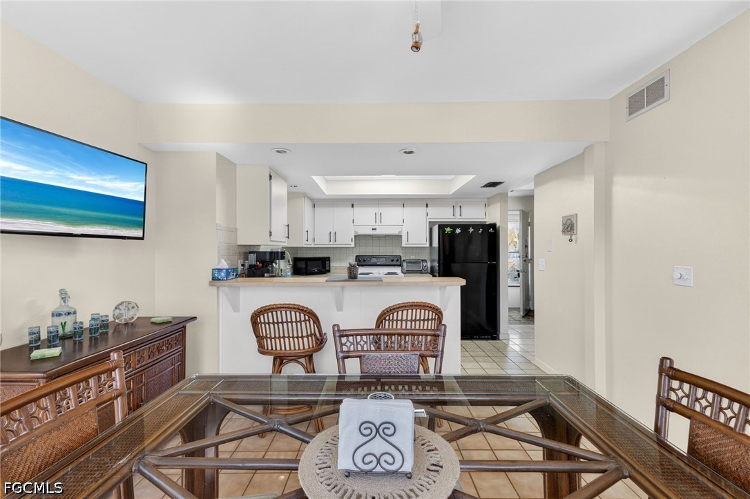 2132 Southwest 14th Place Cape Coral, FL 33991 - Photo 16 of 35