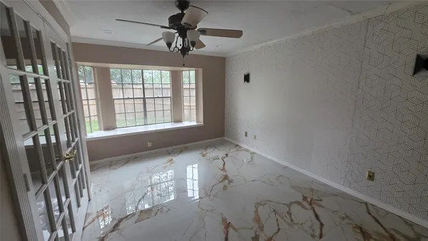 $2,400 | 15207 Pebble Lake Drive, Houston, TX 77095