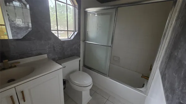 $2,400 | 15207 Pebble Lake Drive, Houston, TX 77095