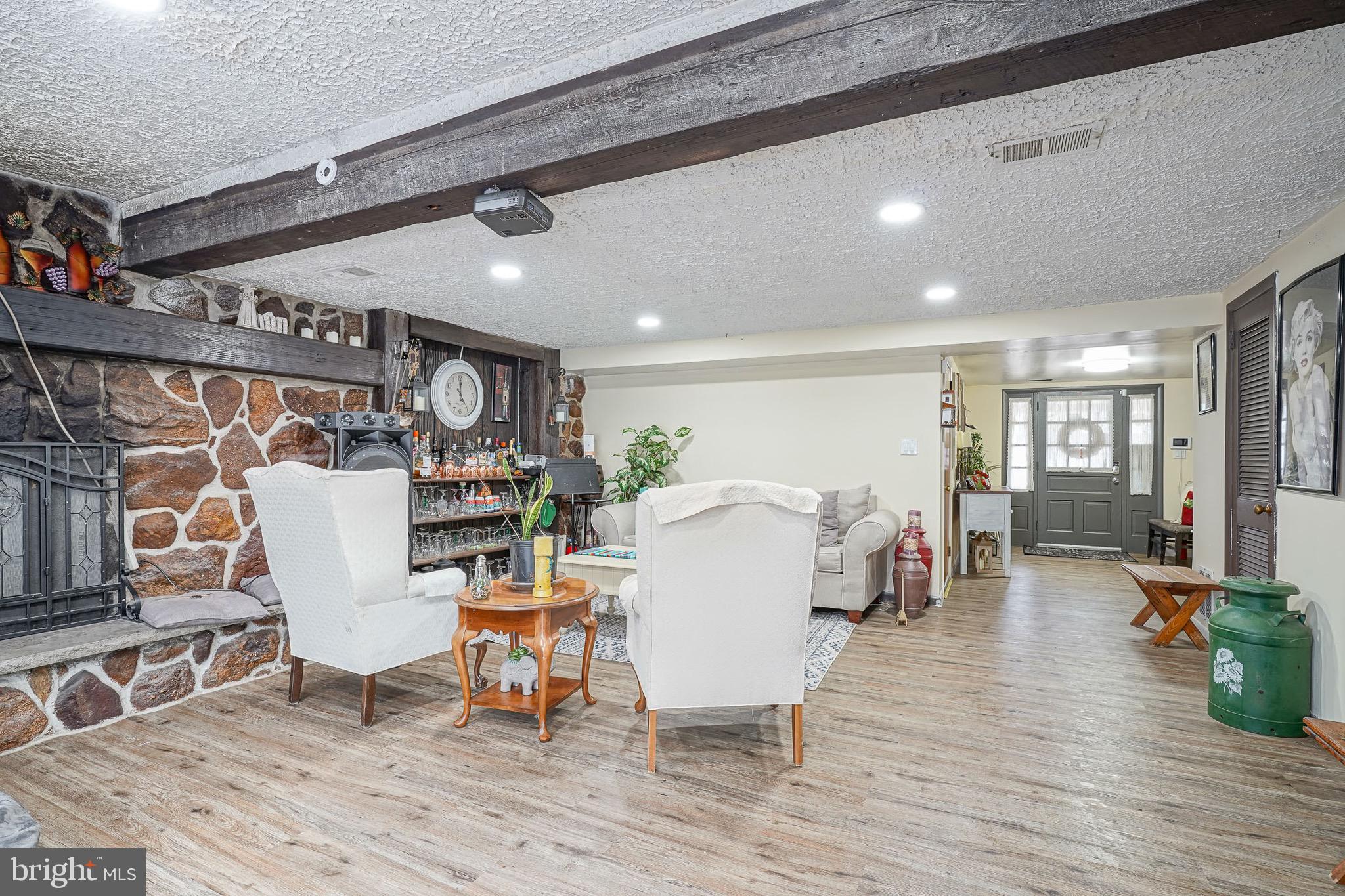 18 Sleepy Hollow Road Stratford, NJ 08084 - Photo 8 of 28