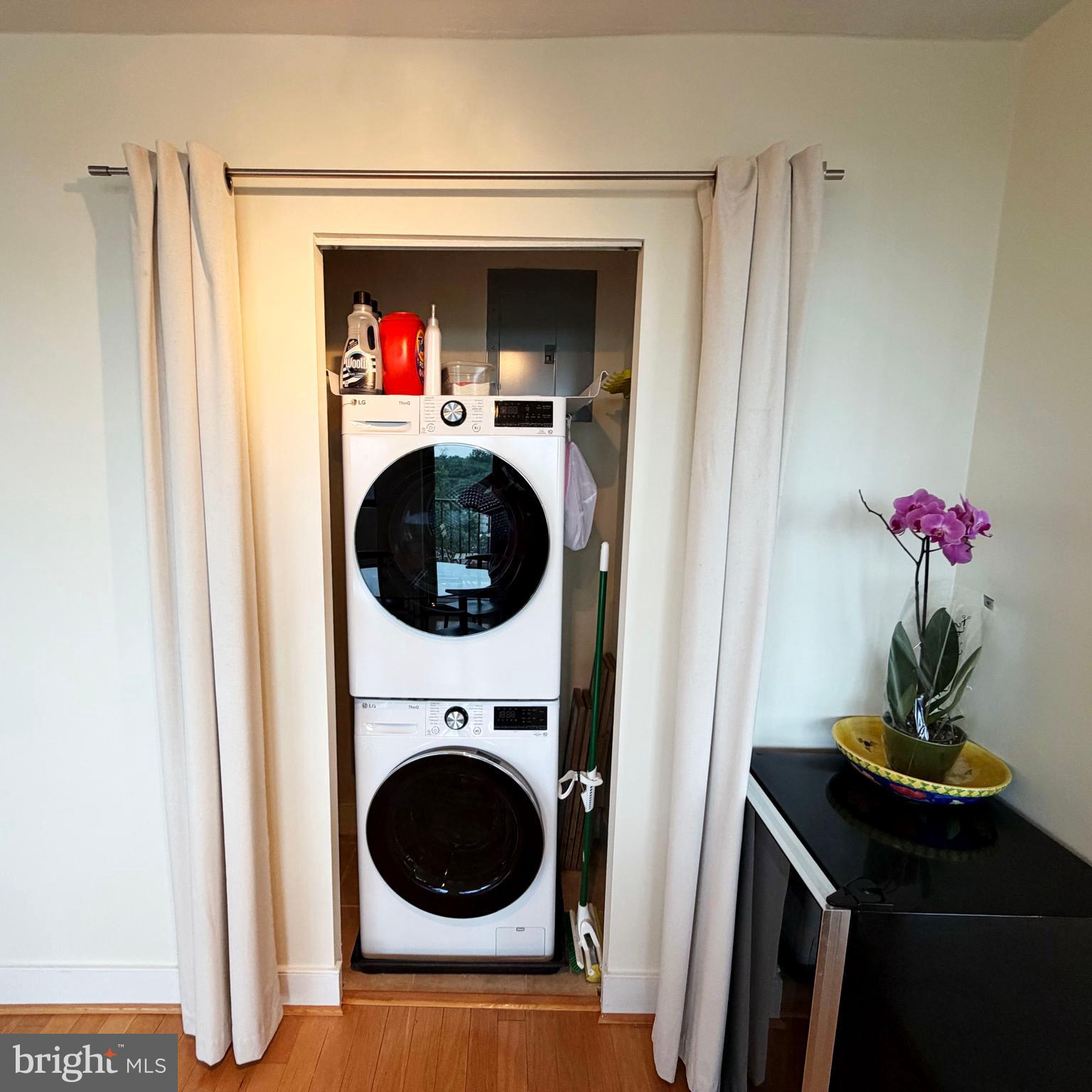 1220 Blair Mill Road, Unit 905 Silver Spring, MD 20910 - Photo 18 of 30 In-unit washer & dryer AND laundry on main floor.