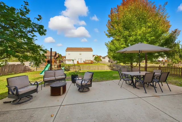 $415,000 | 1461 Waterside Drive, Bolingbrook, IL 60490