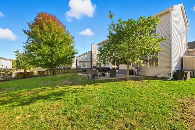 $415,000 | 1461 Waterside Drive, Bolingbrook, IL 60490