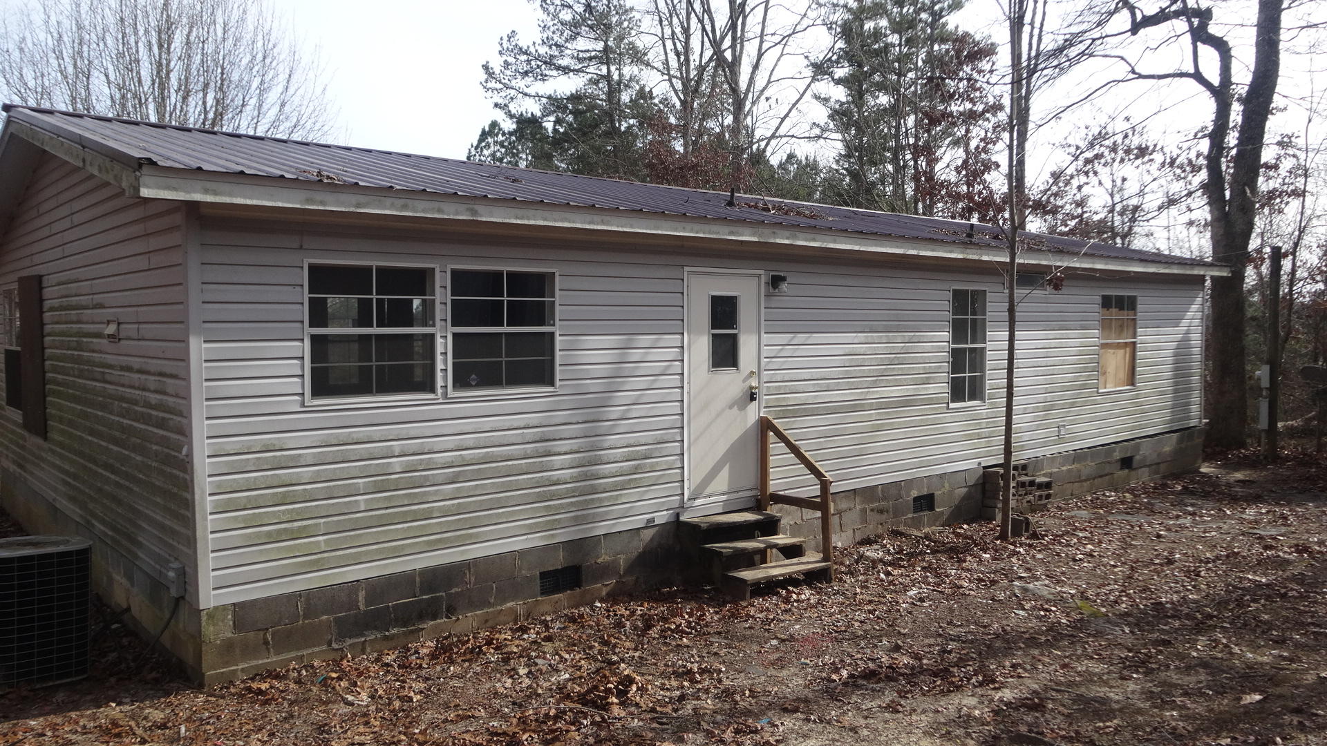561 Ivey Road Trenton, GA 30752 - Photo 2 of 4 DSC07611