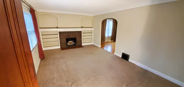 $550,000 | 907 East 5th Street, Royal Oak, MI 48067