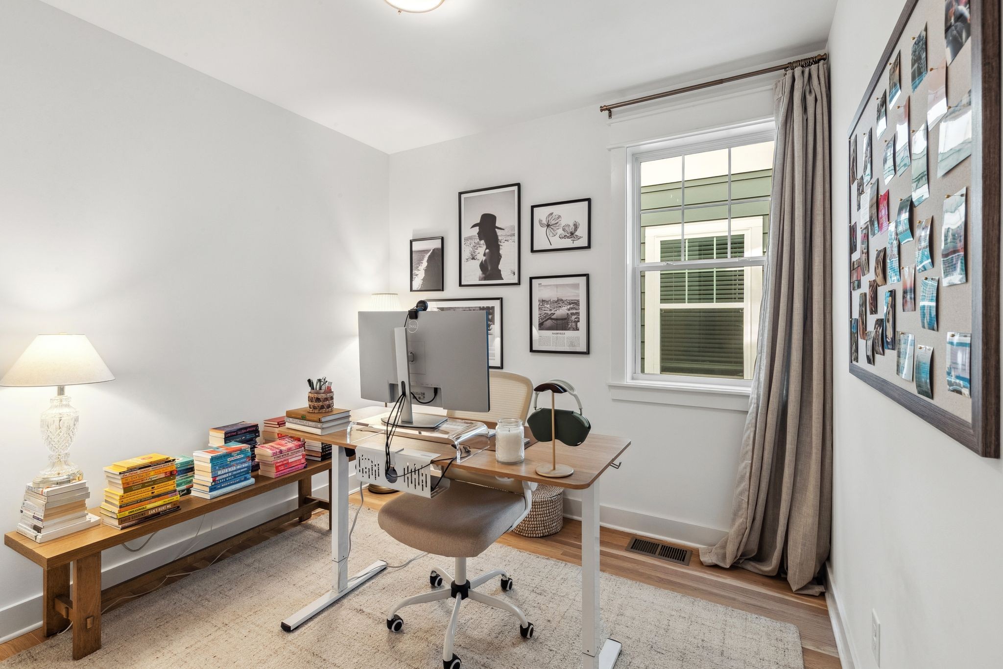 423 A American Road Nashville, TN 37209 - Photo 6 of 47 a living room with furniture and a window