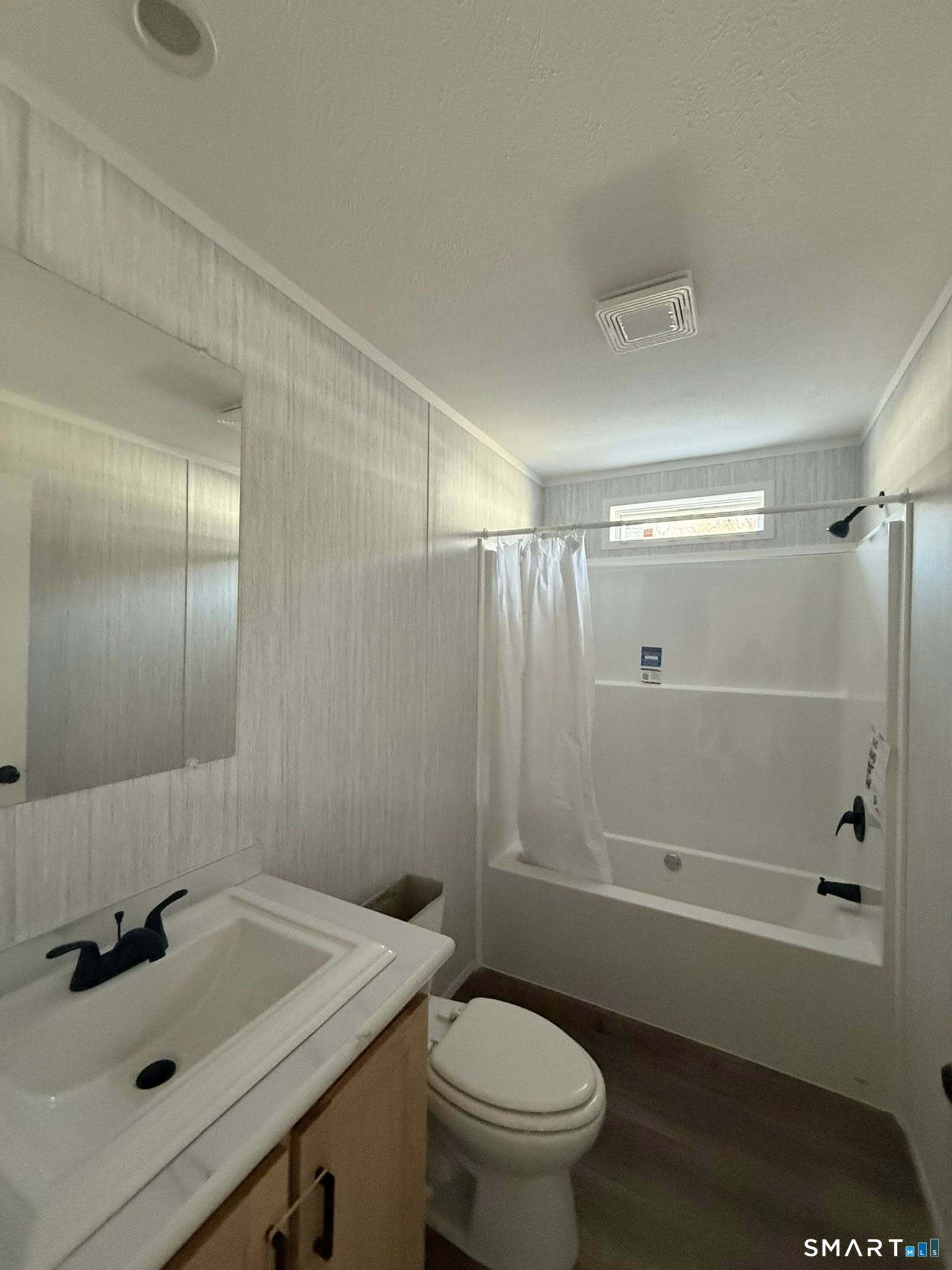 325 Kelly Road Vernon, CT 06066 - Photo 5 of 9