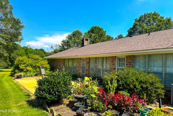 $520,000 | 708 Ratliff Ferry Road, Canton, MS 39046