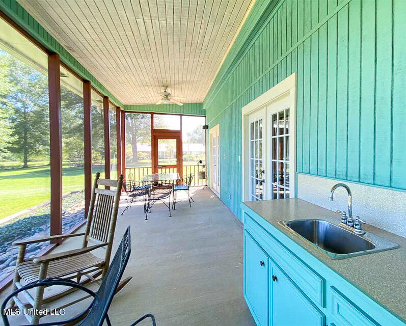 708 Ratliff Ferry Road Canton, MS 39046 - Photo 26 of 55 art studio patio