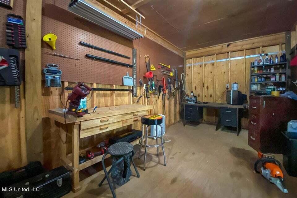 708 Ratliff Ferry Road Canton, MS 39046 - Photo 37 of 55 work shop