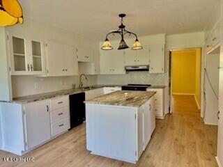 708 Ratliff Ferry Road Canton, MS 39046 - Photo 5 of 55 kitchen from breakfast area