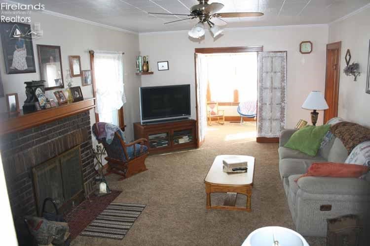 3496 Tiffin Road Fremont, OH 43420 - Photo 4 of 10 Gallery Image 4