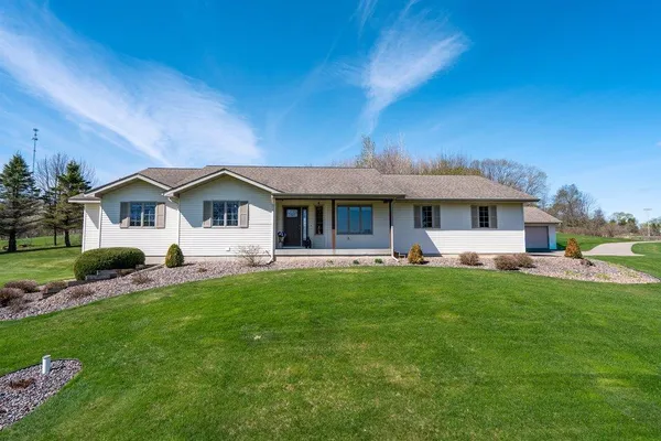 $612,900 | E5008 County Rd BB, Menomonie, WI 54751