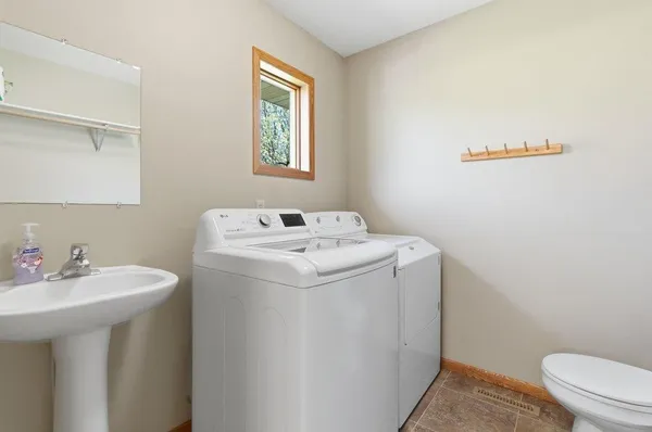 $612,900 | E5008 County Rd BB, Menomonie, WI 54751