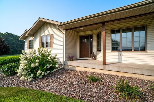 $612,900 | E5008 County Rd BB, Menomonie, WI 54751