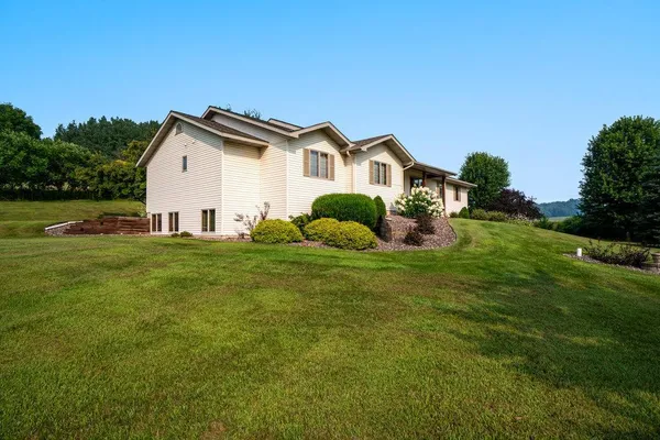 $612,900 | E5008 County Rd BB, Menomonie, WI 54751