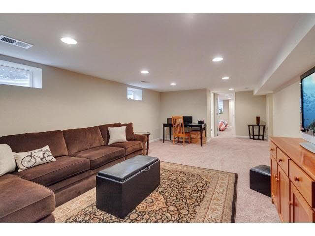 4101 Highwood Road Minneapolis, MN 55416 - Photo 8 of 18