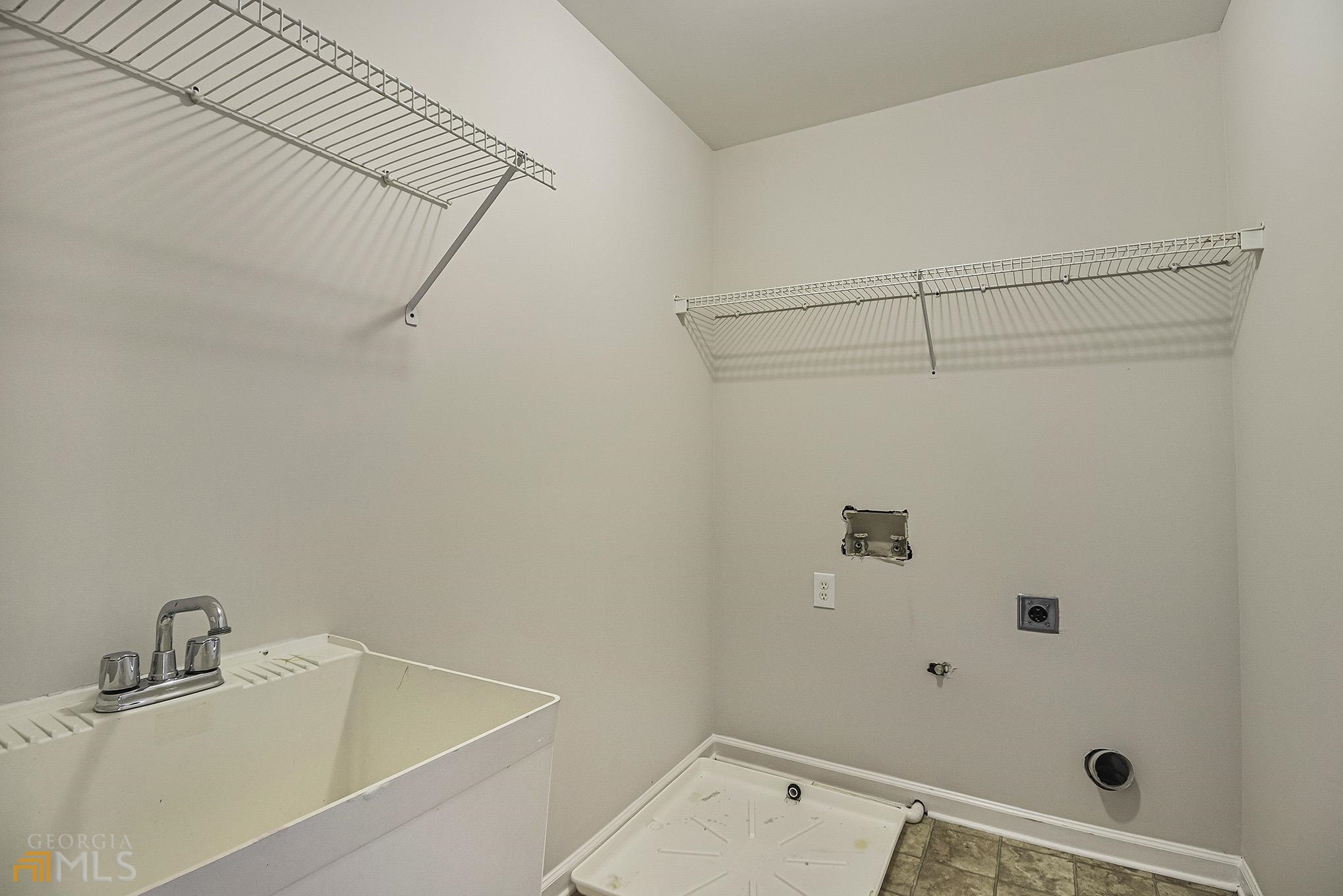 592 Kenion Forest Way Lilburn, GA 30047 - Photo 17 of 26