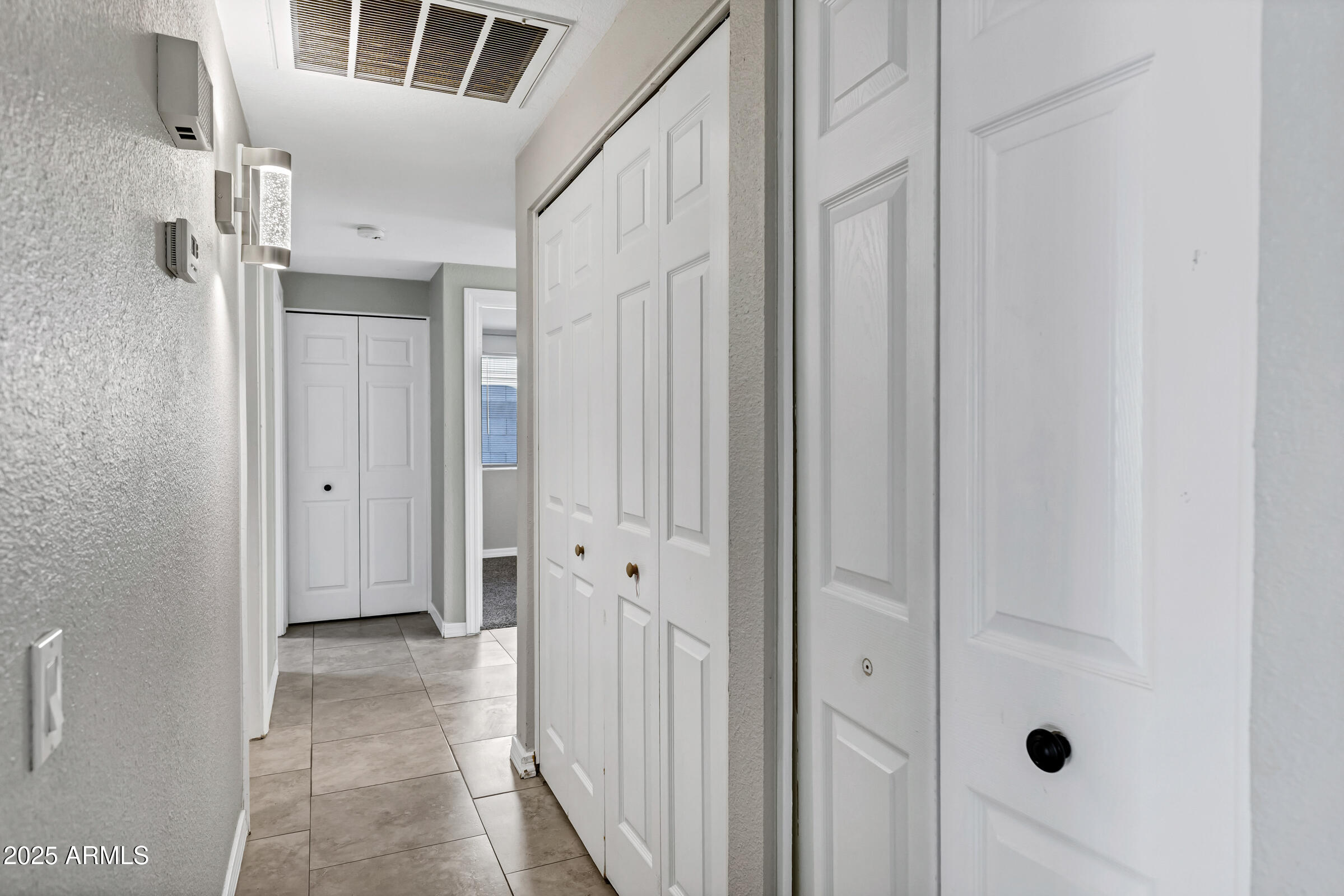 1605 West Mariposa Street Chandler, AZ 85224 - Photo 16 of 29 1605 West Mariposa Dr-15