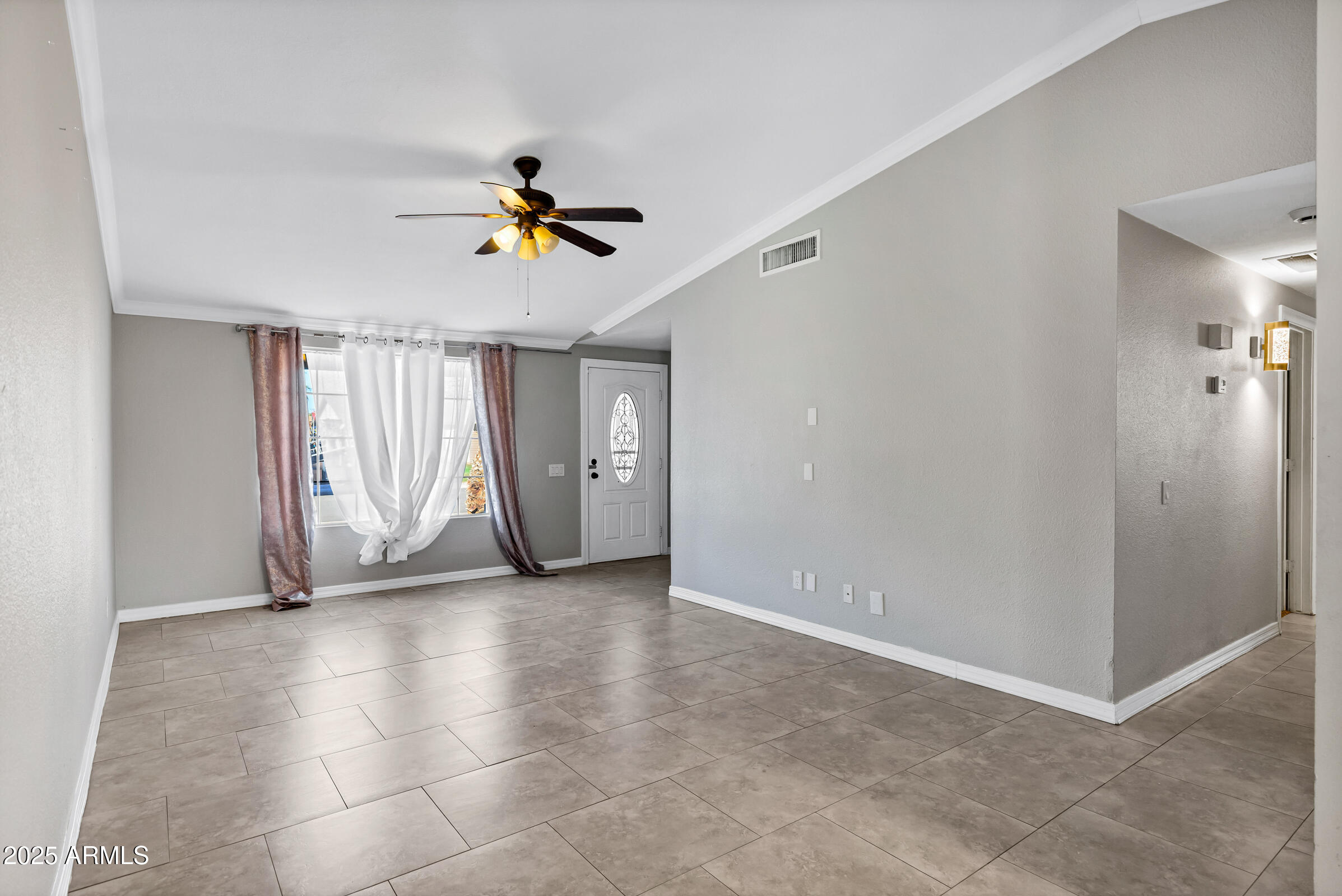 1605 West Mariposa Street Chandler, AZ 85224 - Photo 6 of 29 1605 West Mariposa Dr-5