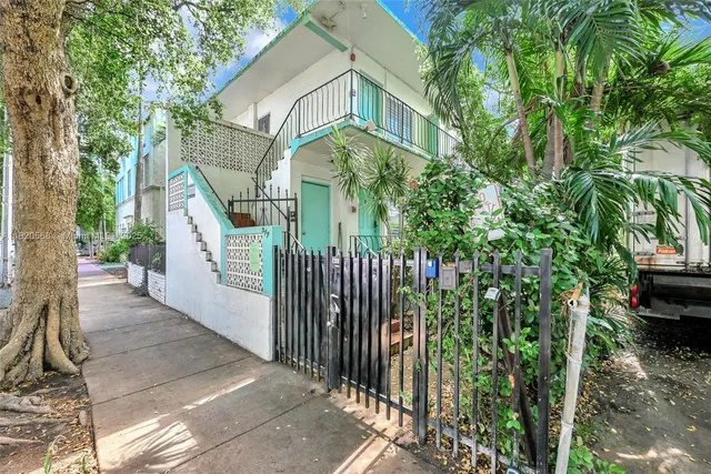 $1,600 | 544 Michigan Avenue, Unit 9, Miami Beach, FL 33139