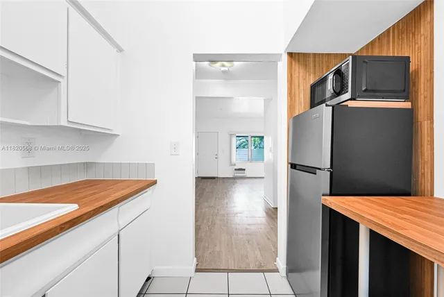 $1,600 | 544 Michigan Avenue, Unit 9, Miami Beach, FL 33139