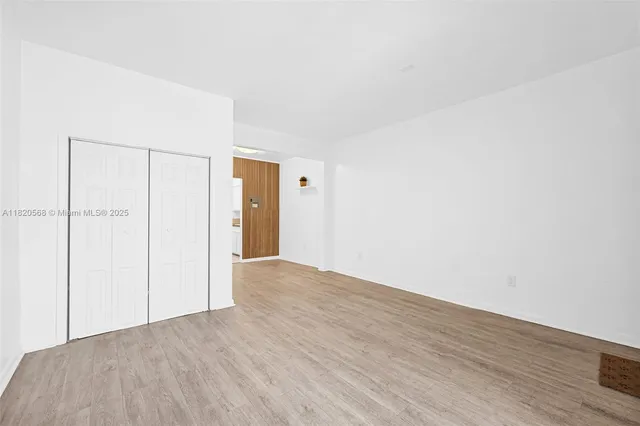 $1,600 | 544 Michigan Avenue, Unit 9, Miami Beach, FL 33139