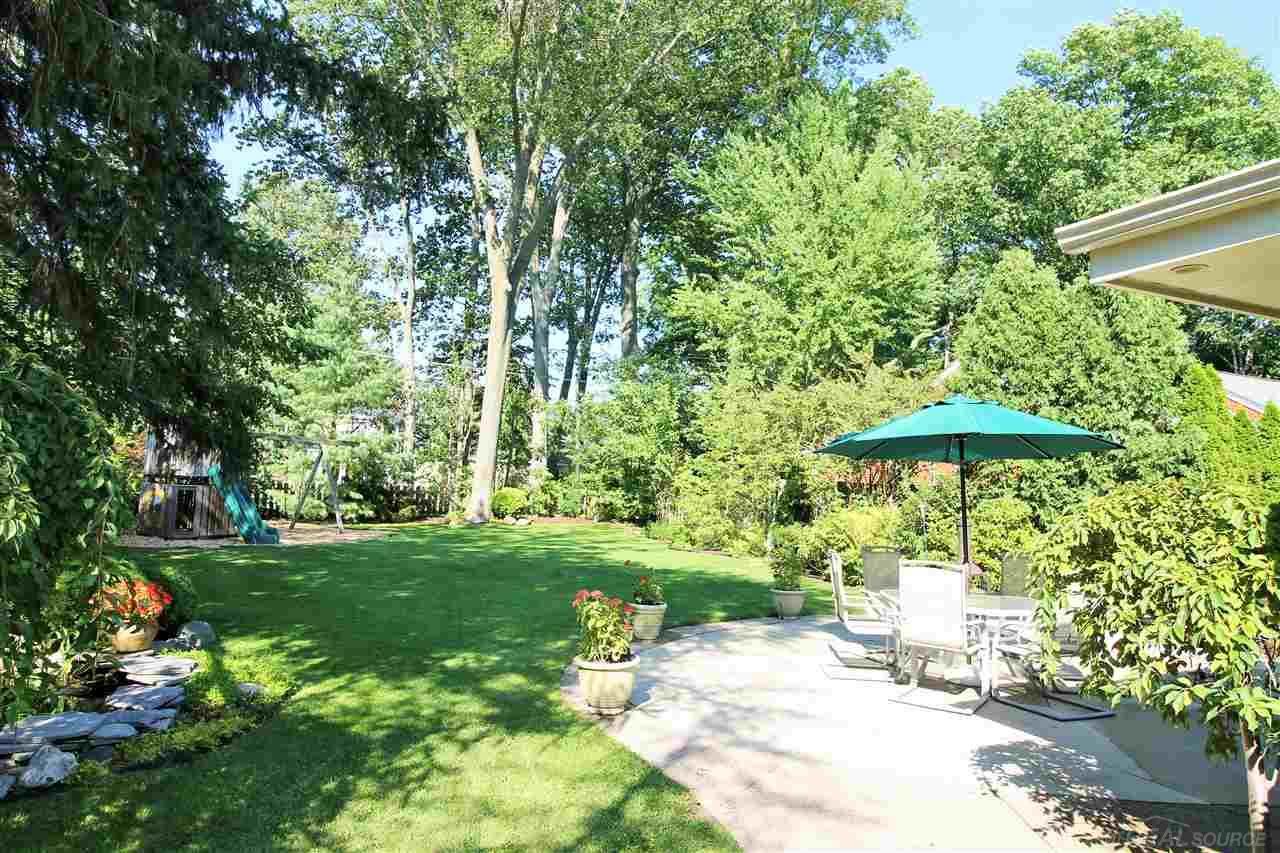 316 Stephens Road Grosse Pointe, MI 48236 - Photo 52 of 59 50021598-51.JPG