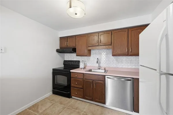 $240,000 | 612 Sewickley Heights Drive, Sewickley, PA 15143