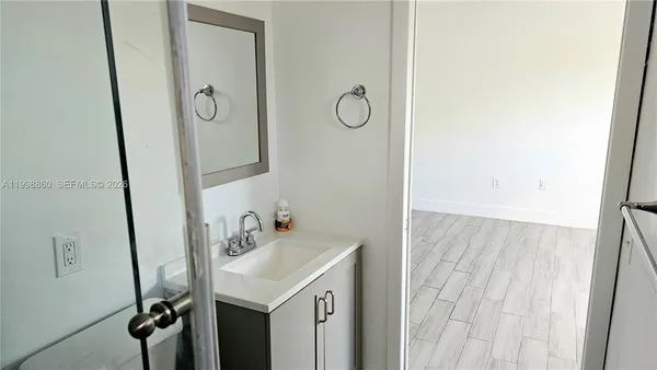 $2,500 | 8075 Southwest 107th Avenue, Unit 311, Miami, FL 33173