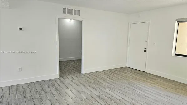 $2,500 | 8075 Southwest 107th Avenue, Unit 311, Miami, FL 33173