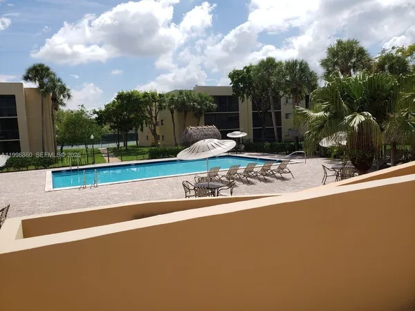 $2,500 | 8075 Southwest 107th Avenue, Unit 311, Miami, FL 33173