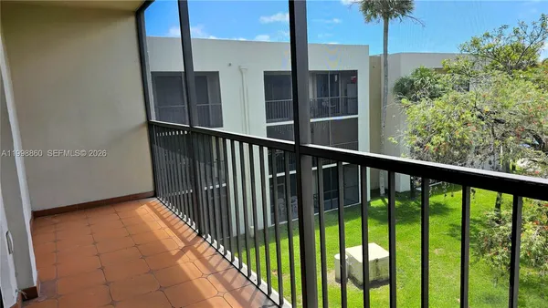 $2,500 | 8075 Southwest 107th Avenue, Unit 311, Miami, FL 33173