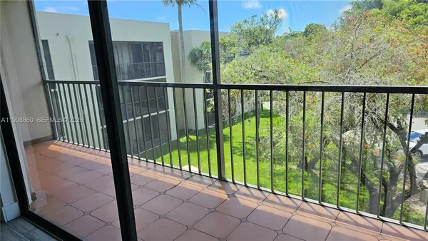 $2,500 | 8075 Southwest 107th Avenue, Unit 311, Miami, FL 33173