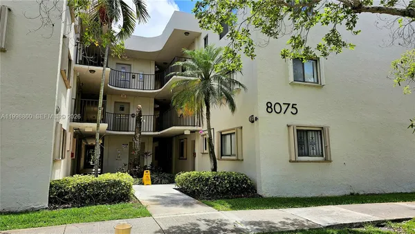 $2,500 | 8075 Southwest 107th Avenue, Unit 311, Miami, FL 33173