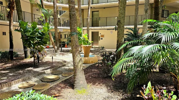 $2,500 | 8075 Southwest 107th Avenue, Unit 311, Miami, FL 33173