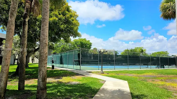 $2,500 | 8075 Southwest 107th Avenue, Unit 311, Miami, FL 33173