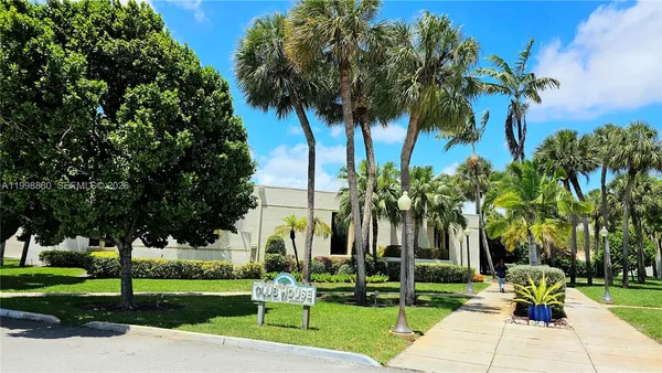 $2,500 | 8075 Southwest 107th Avenue, Unit 311, Miami, FL 33173