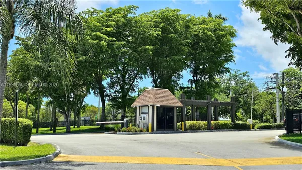 $2,500 | 8075 Southwest 107th Avenue, Unit 311, Miami, FL 33173