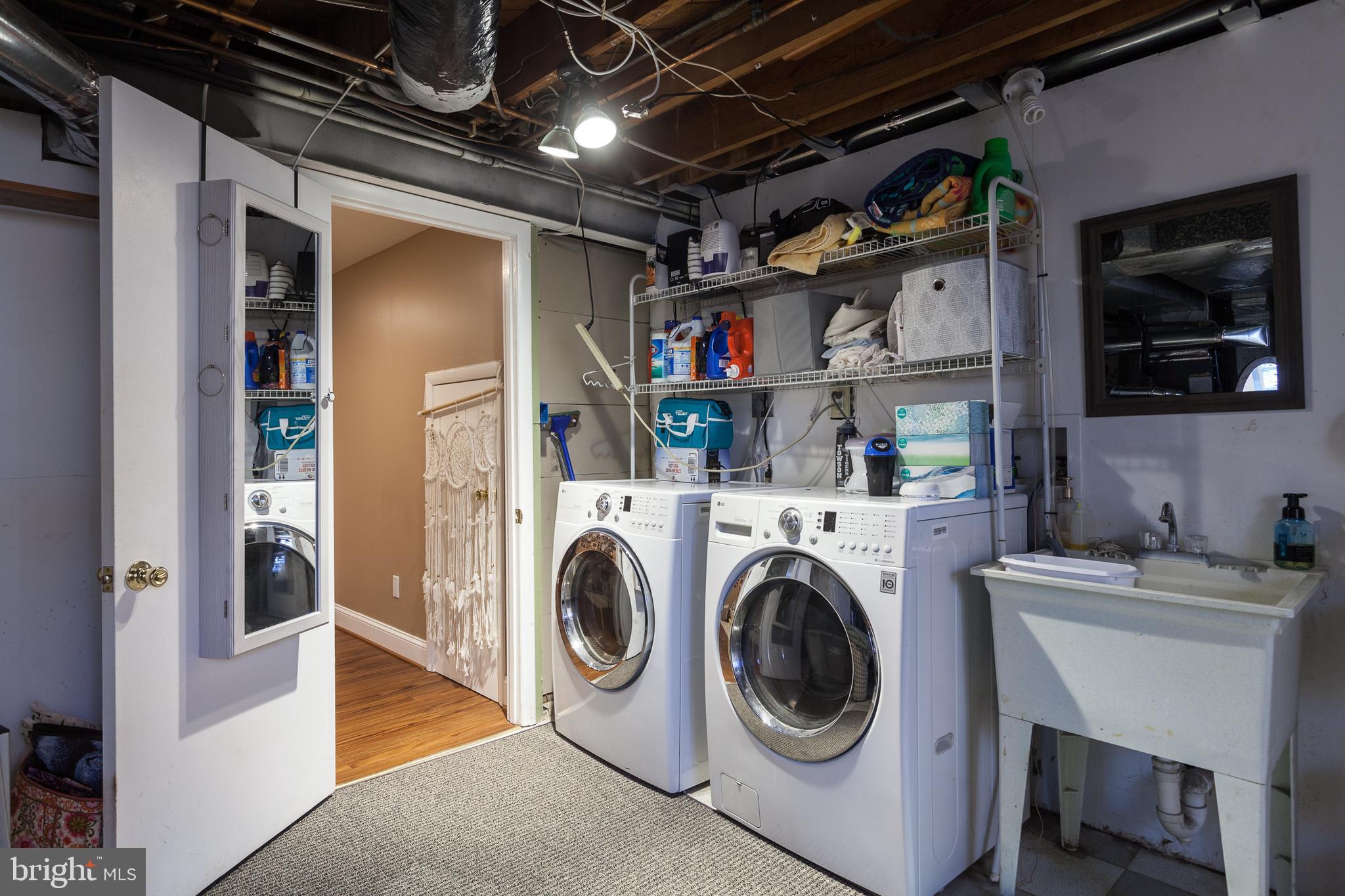 141 Stanmore Road Baltimore, MD 21212 - Photo 19 of 22 Utility/Laundry Room