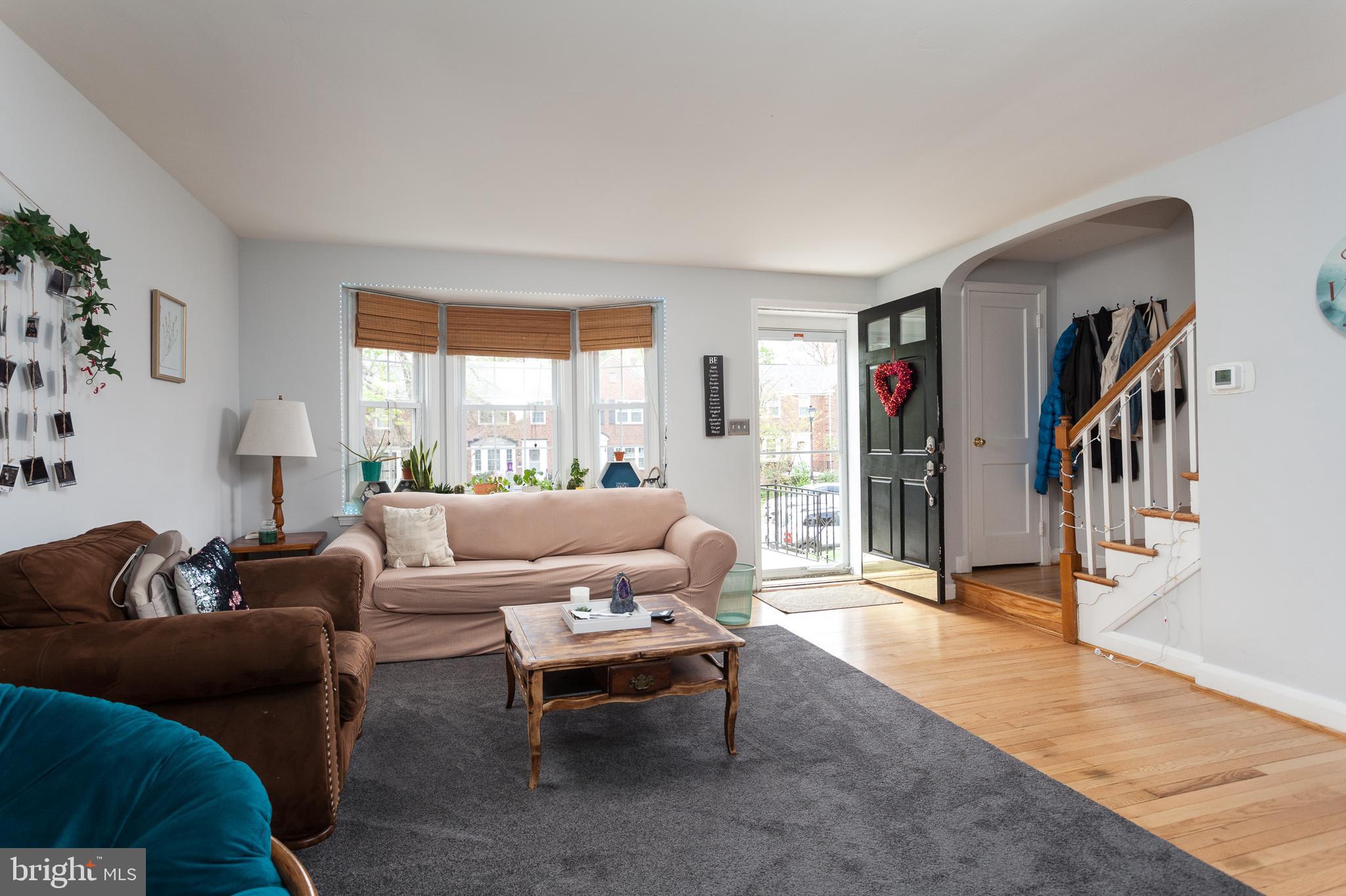 141 Stanmore Road Baltimore, MD 21212 - Photo 4 of 22 Living Room