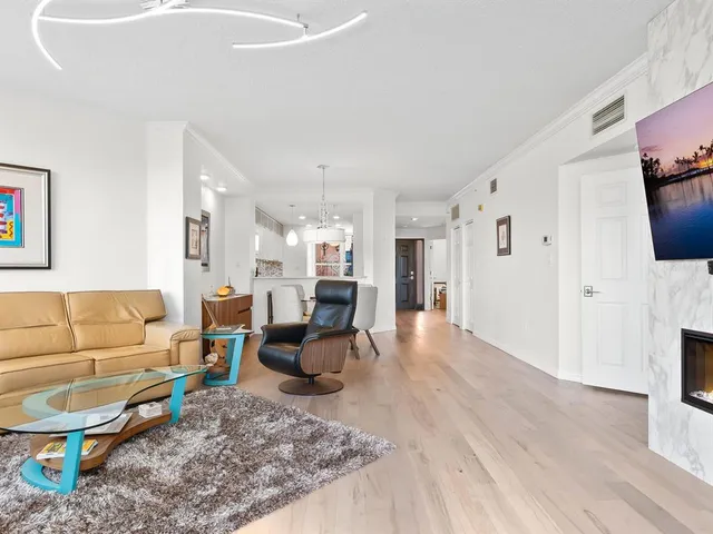 $549,000 | 5420 Eagles Point Circle, Unit 105, Sarasota, FL 34231