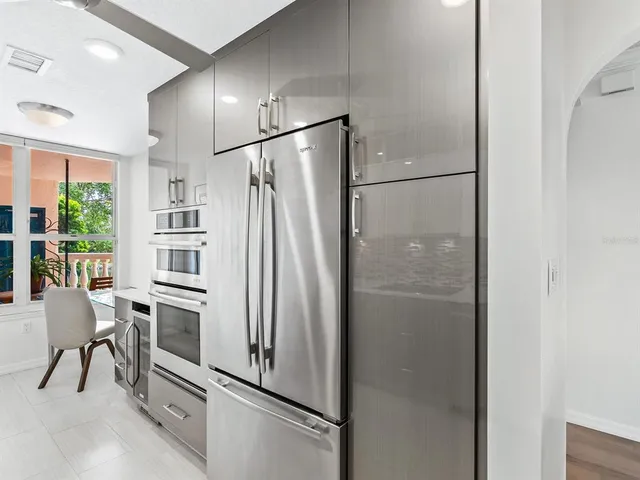 $549,000 | 5420 Eagles Point Circle, Unit 105, Sarasota, FL 34231