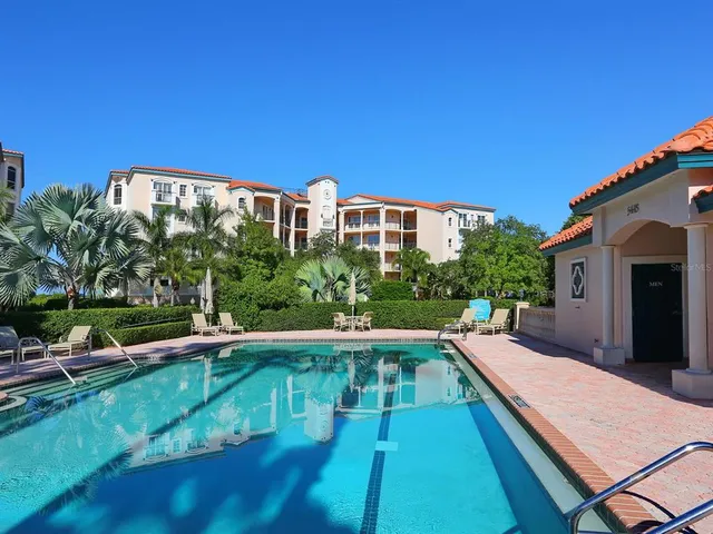 $549,000 | 5420 Eagles Point Circle, Unit 105, Sarasota, FL 34231