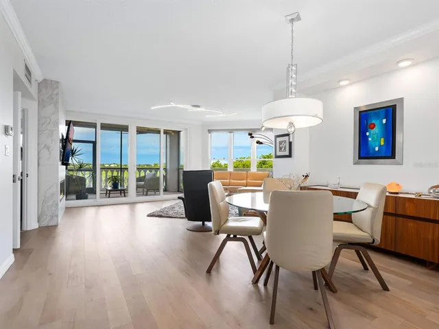 $549,000 | 5420 Eagles Point Circle, Unit 105, Sarasota, FL 34231