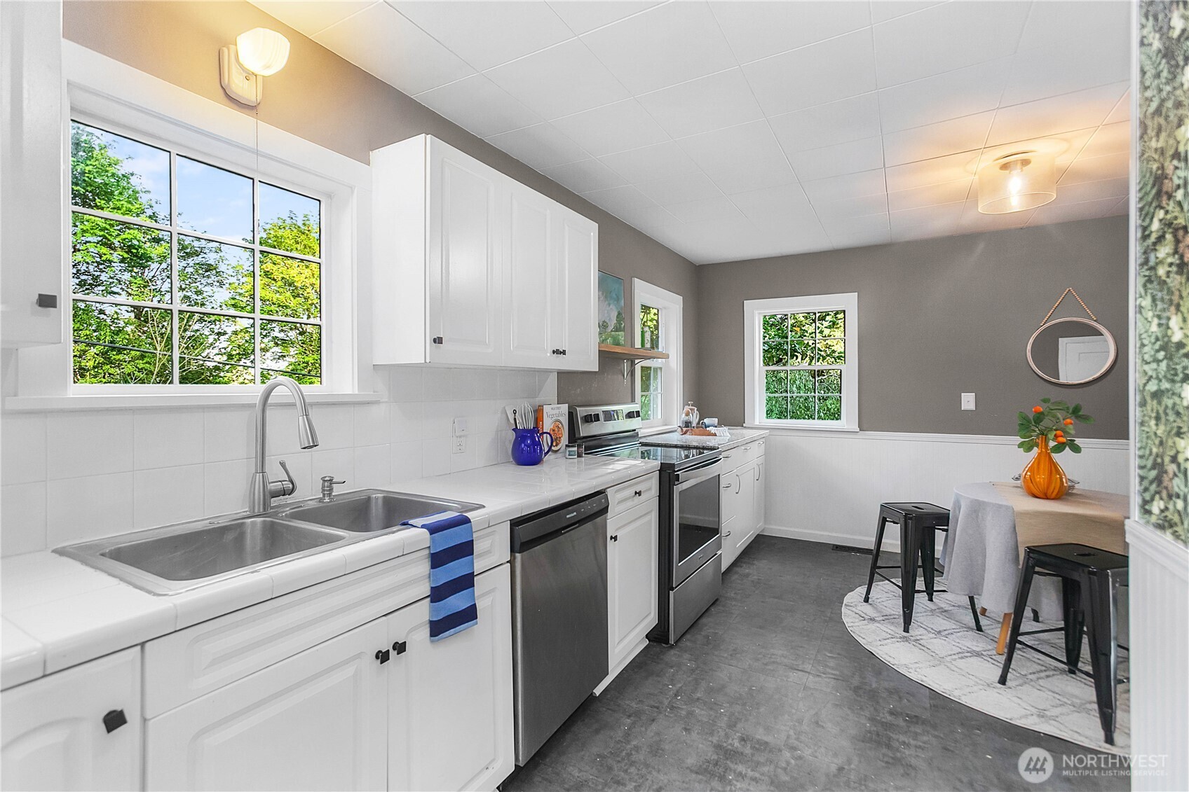 9809 Shepler Road Northeast Bremerton, WA 98311 - Photo 12 of 35 Gallery Image 12